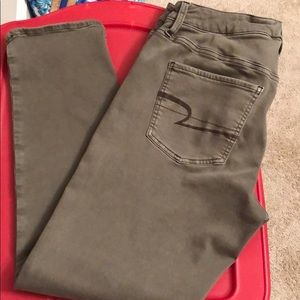 American Eagle Super Stretch Tomgirl Jeans